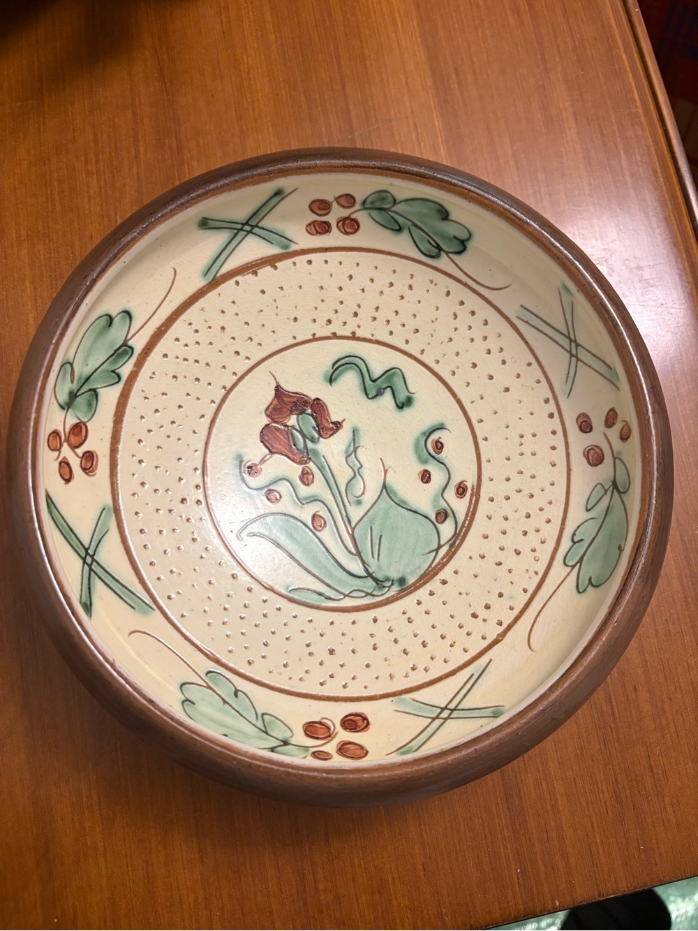Nittsjö Keramik Sweden Allmoge Mid-Century Folk Art Bowl Märta Solberg 7"
